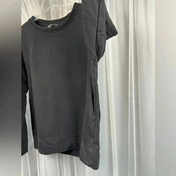 Athleta Basic Black Crew Neck Sweatshirt Cozy Baggy Cotton Blend Women’s Medium - Picture 6 of 12